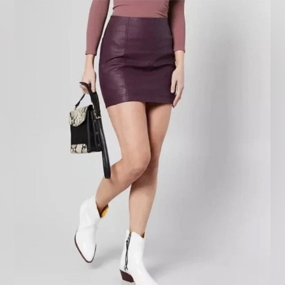 Free People Dresses & Skirts - NWT Free People Femme Vegan Leather Skirt Size 6